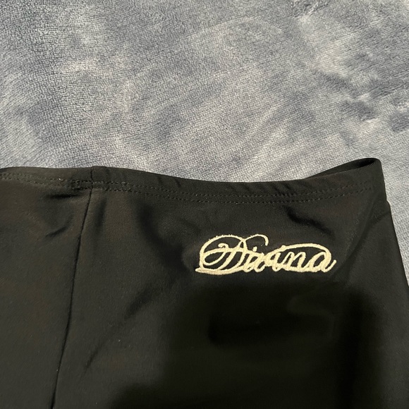 Booty shorts - Picture 3 of 4